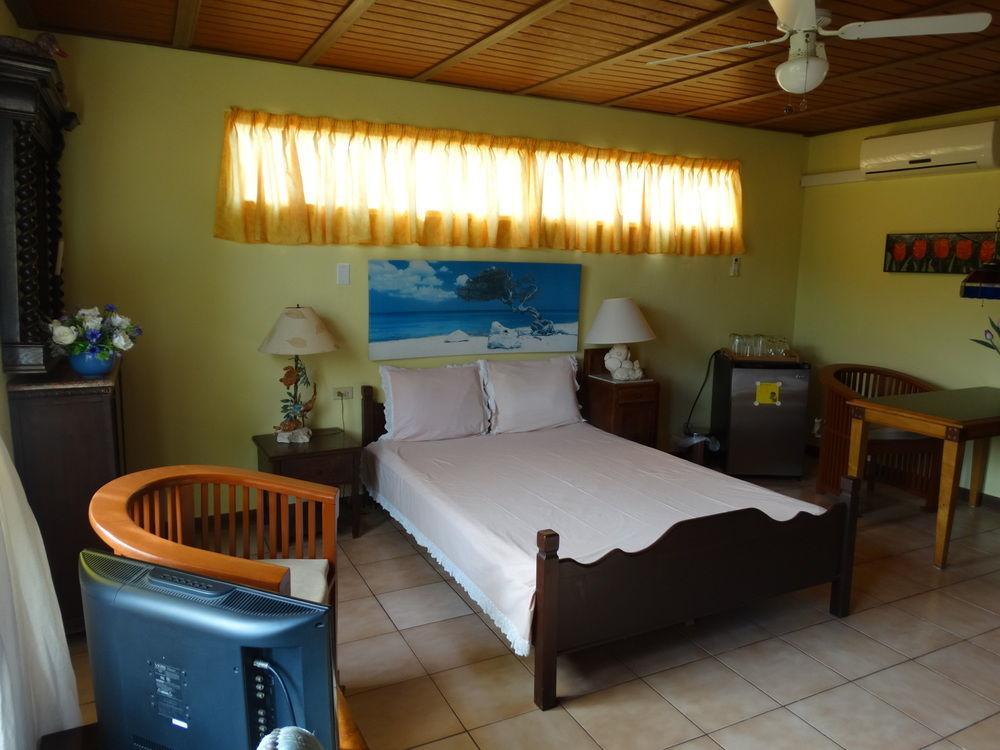 Guesthouse Little David - Adults Only Oranjestad Exterior photo